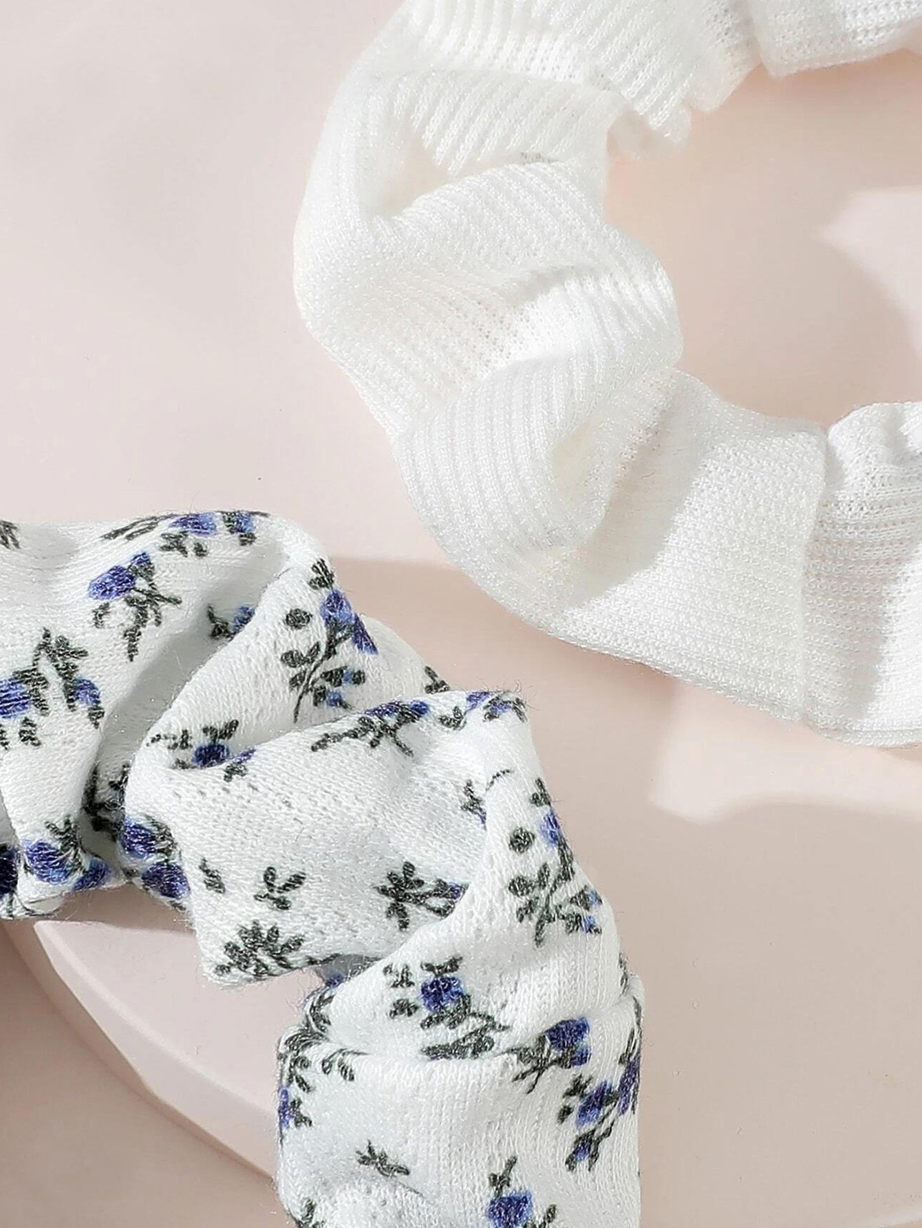 Set of 2 - Floral Print Hair Scrunchies