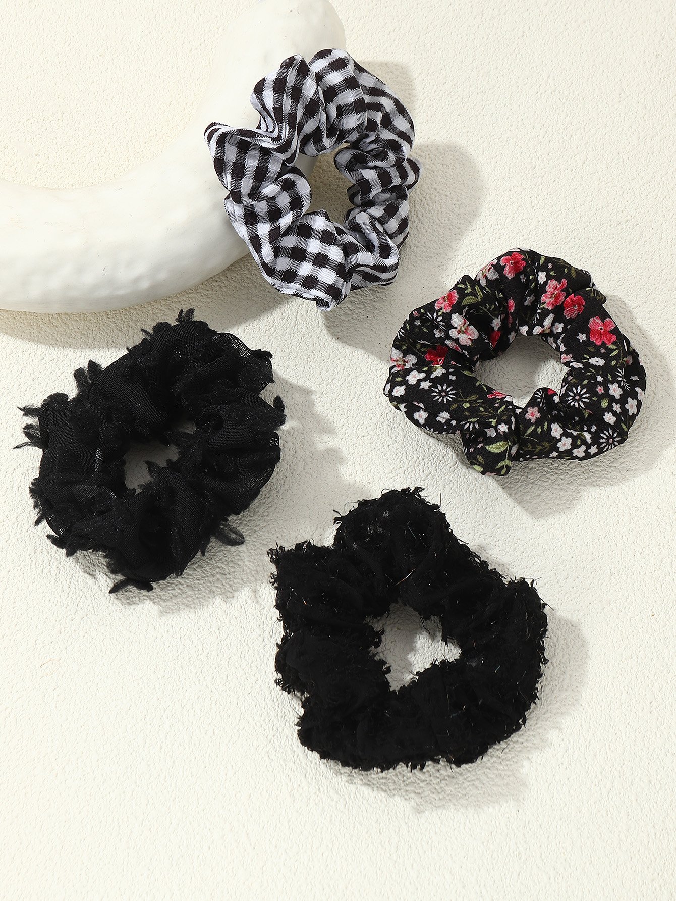 Set of 4 - Assorted Scrunchies