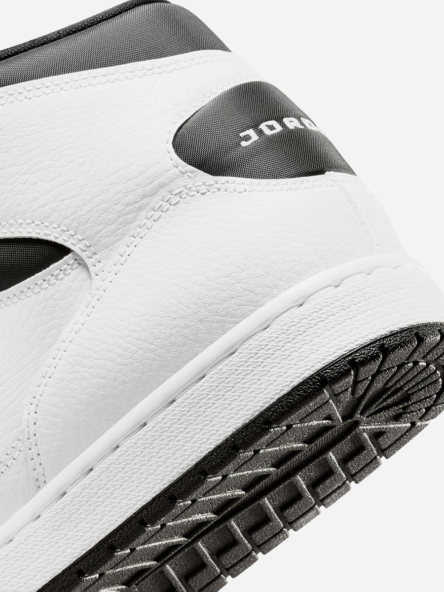 Jordan Court Connect Mid Shoes