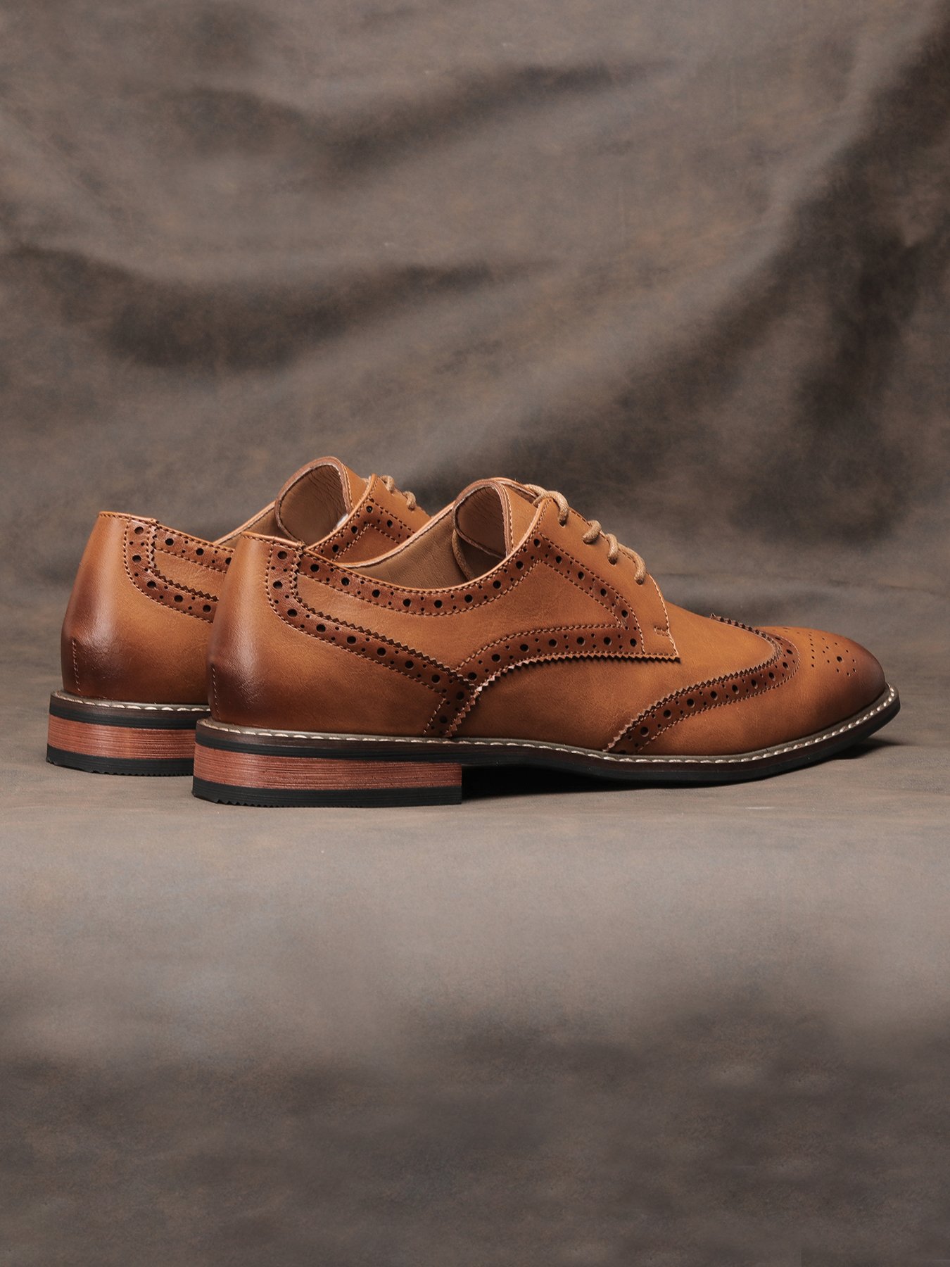 Men Brown Brogue Derby Shoes