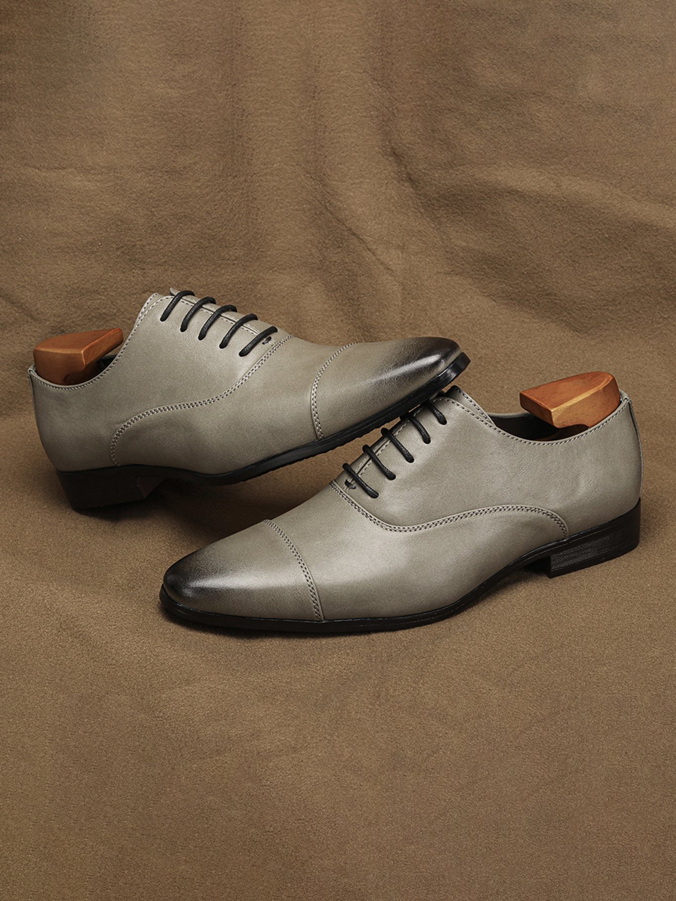 Men Grey Formal Business Oxford Shoes