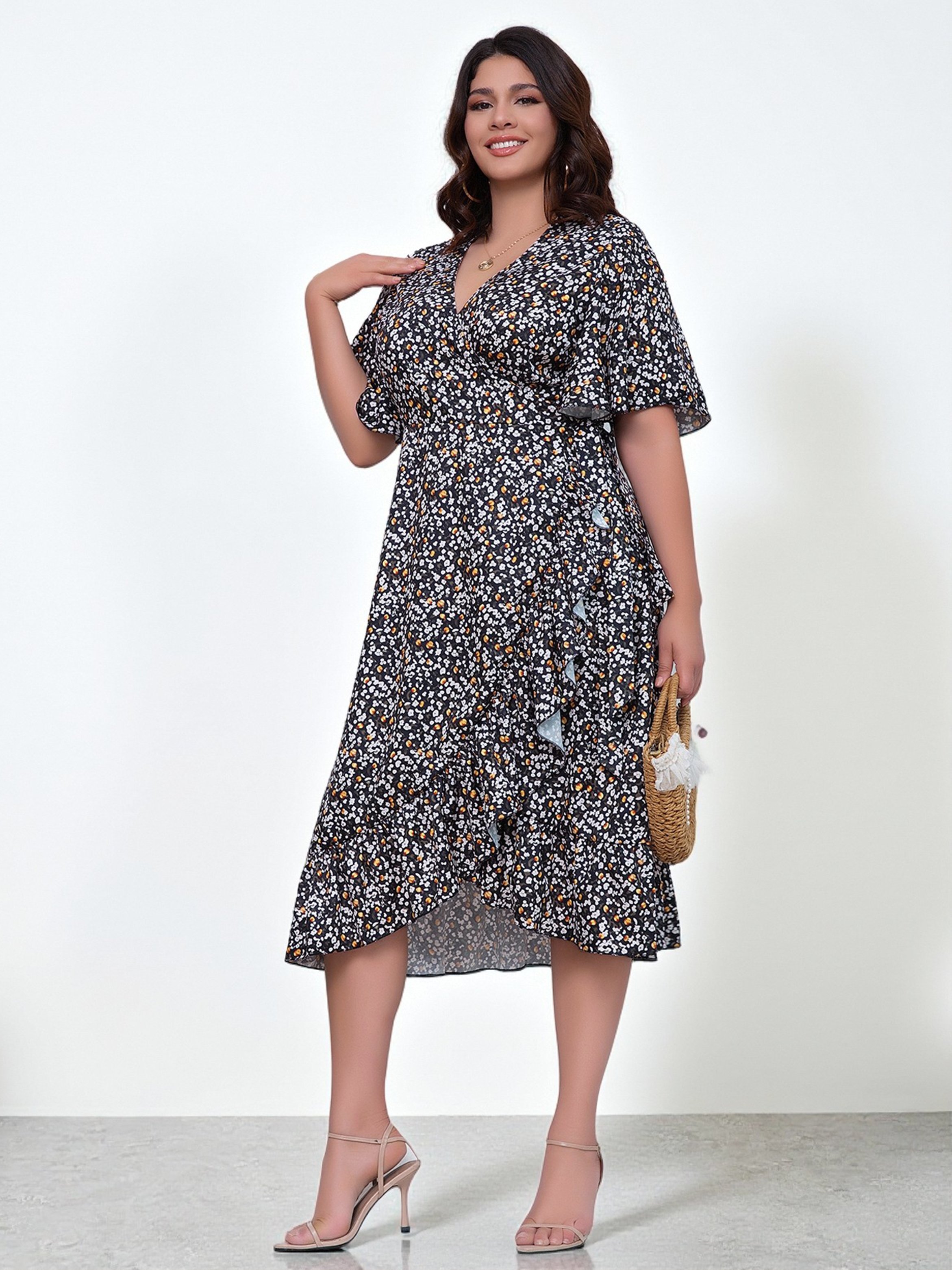Plus Size Black Floral V-Neck A-Line Midi Dress