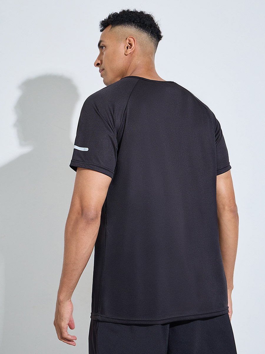 Black Solid Raglan Sleeve Running T-Shirt