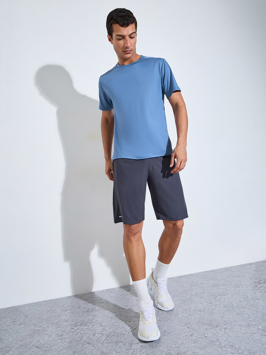 Men Blue Solid Regular Fit Activewear T-Shirt