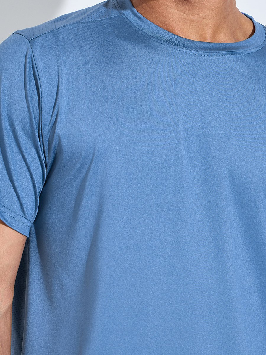Men Blue Solid Regular Fit Activewear T-Shirt