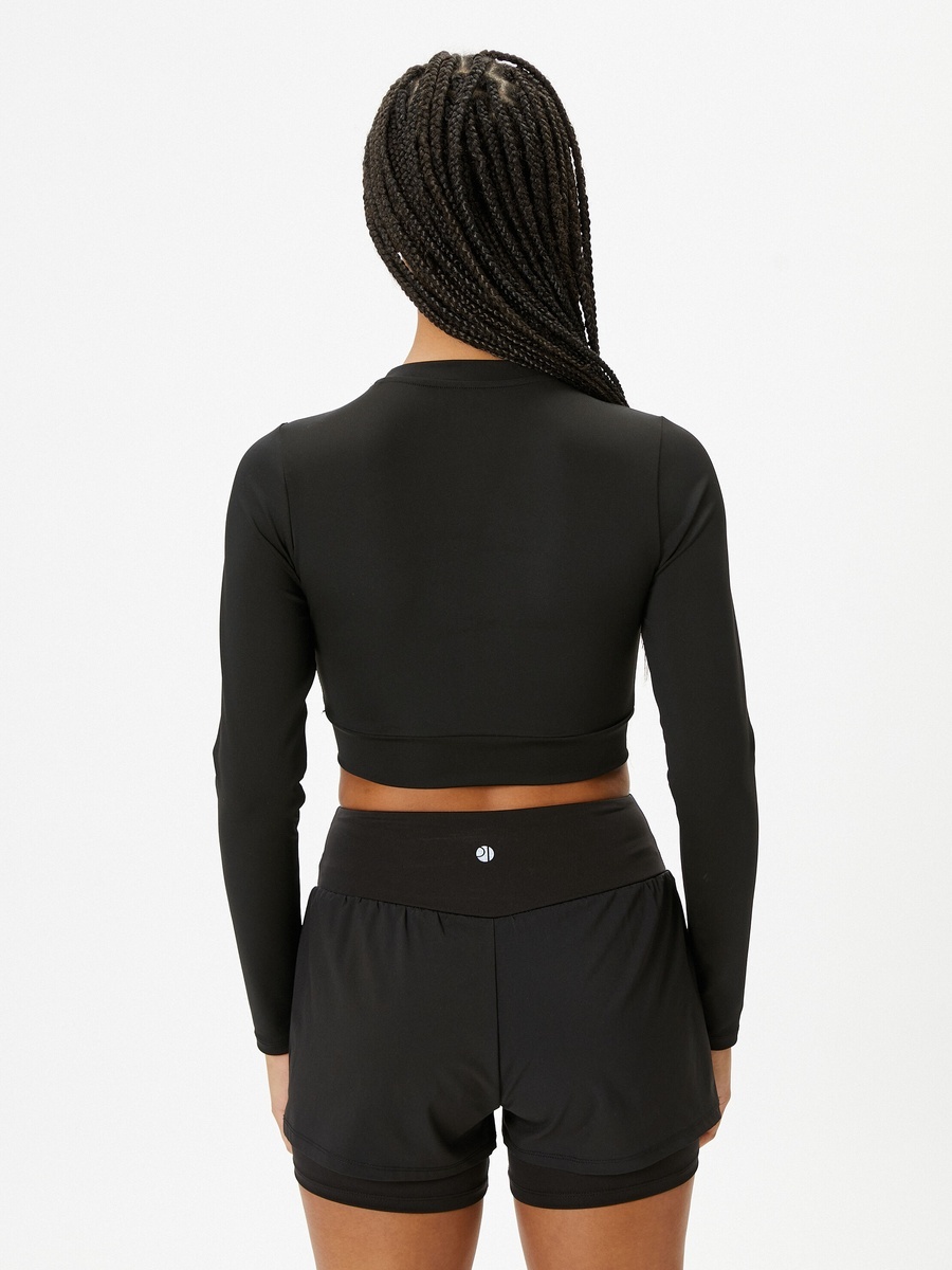 Asymmetric Hem Crew Neck Slim Fit Crop Top