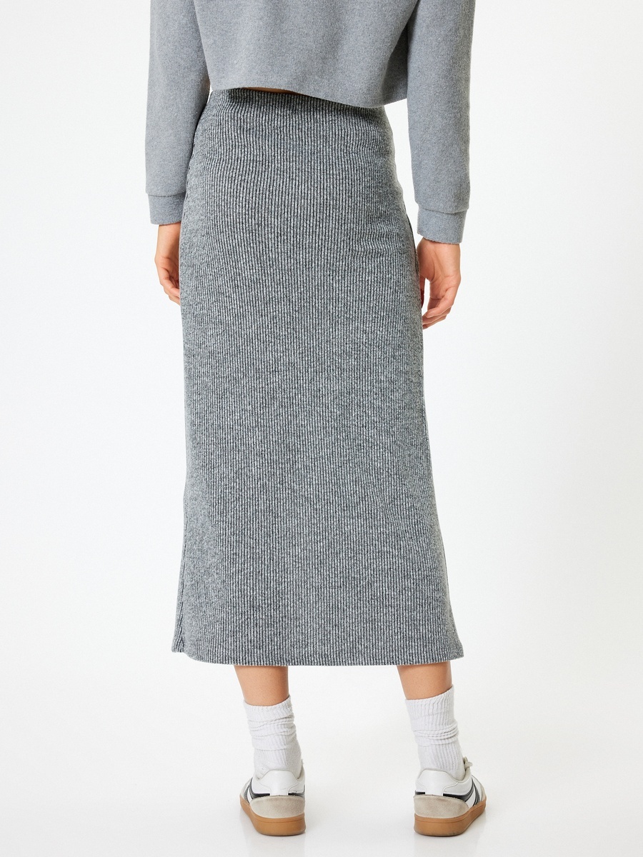 Knit Midi Envelop Skirt