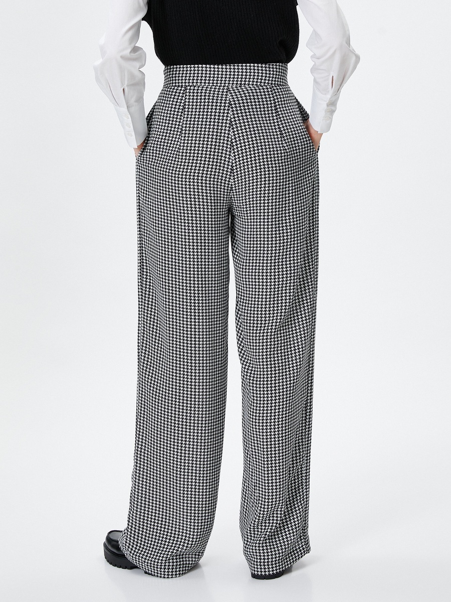 Houndstooth Printed High Rise Trousers