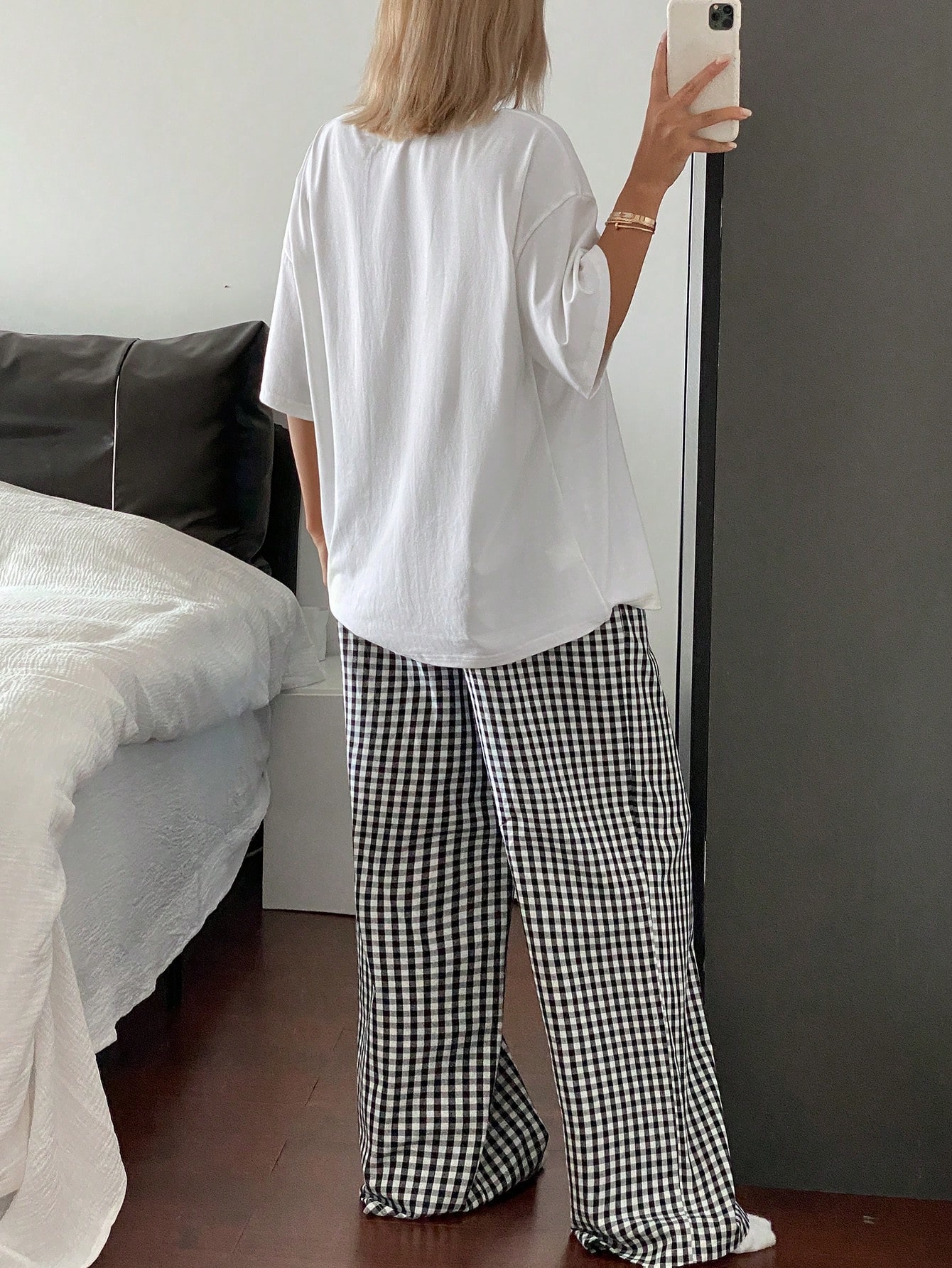 Relaxed Fit Graphic T-Shirt and Checked Pyjama Set