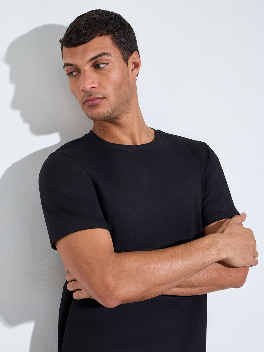 Black Solid Crew Neck Regular Fit T-Shirt