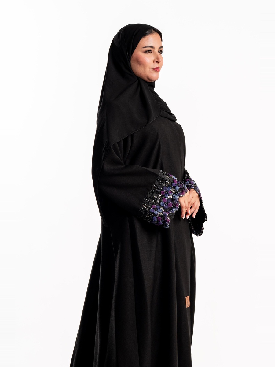 عباية ريم بأساور مزينة