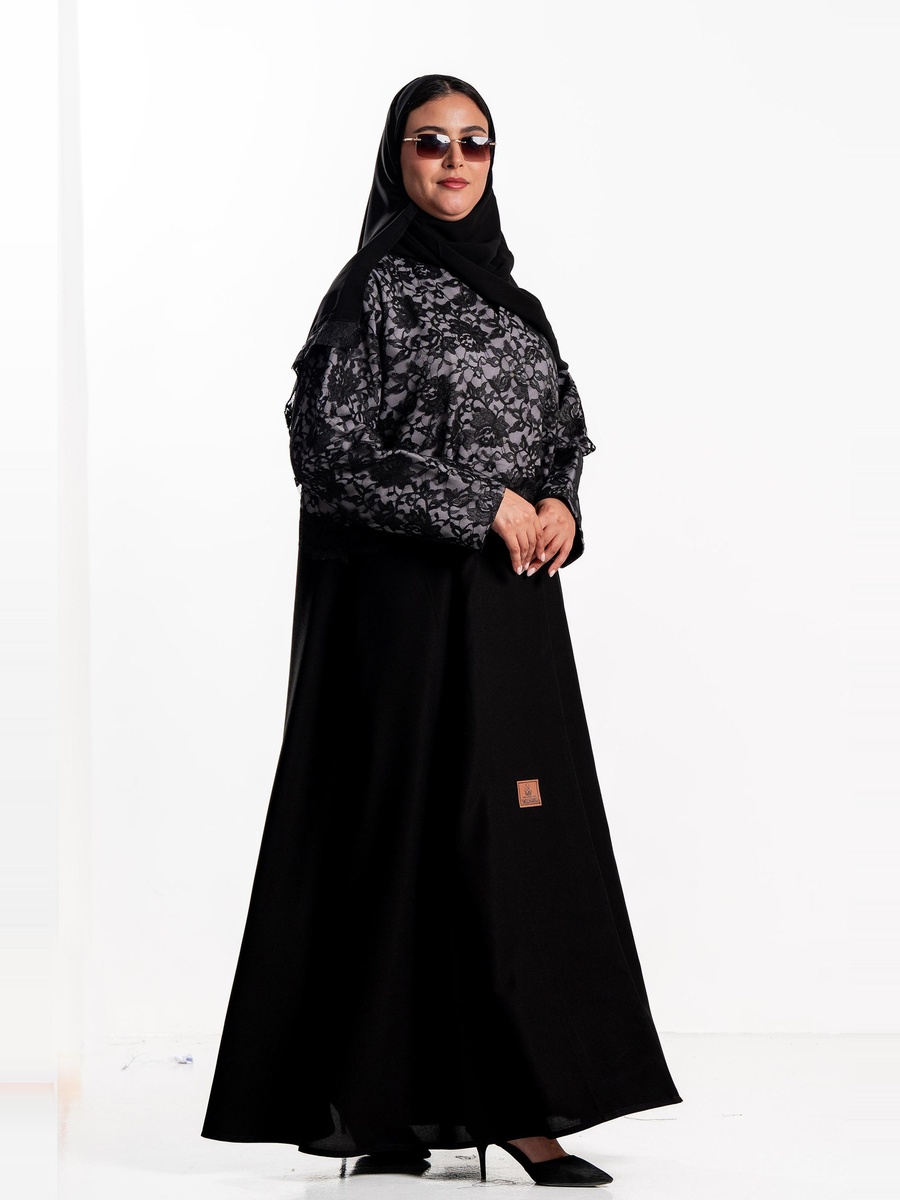عباية ليان بلوحة دانتيل
