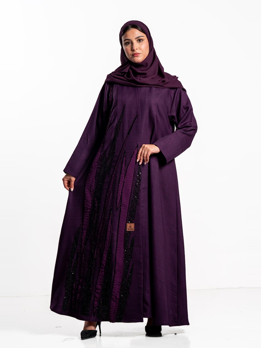 Rayhana Abaya with Embellishment