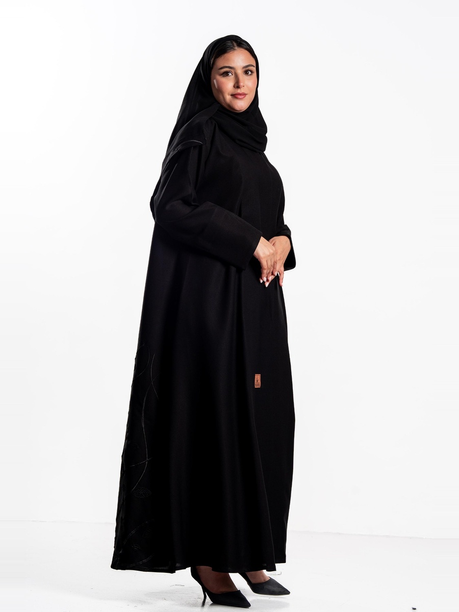 Wiam Abaya with Embroidery