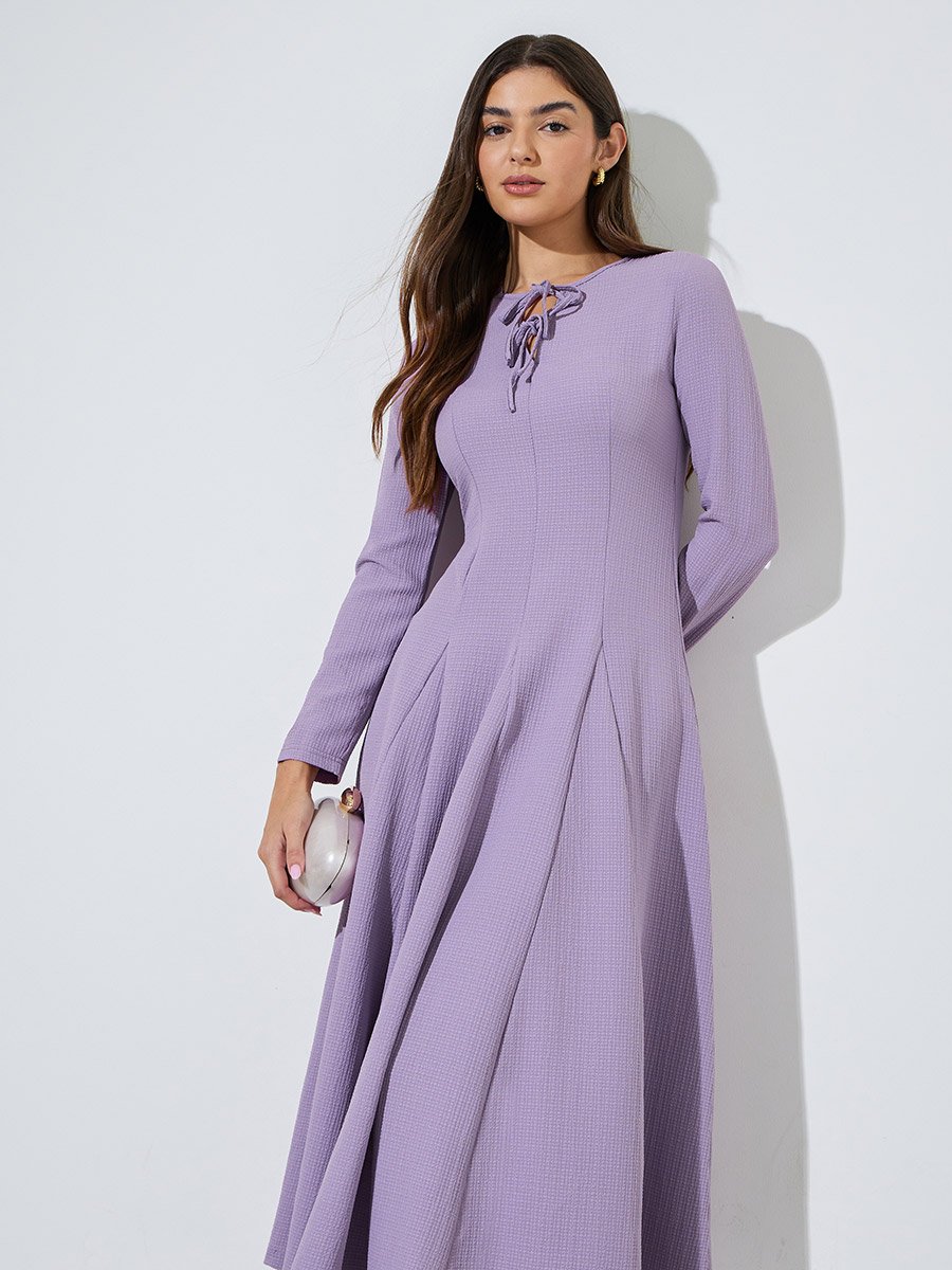 Lilac Textured Pleated Details Tie-Up Neck A-Line Maxi Dress