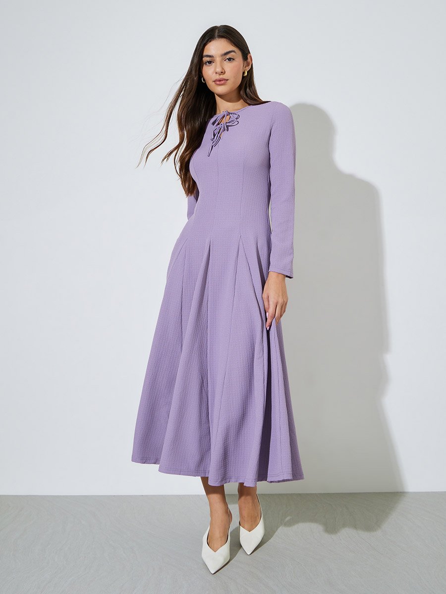 Lilac Textured Pleated Details Tie-Up Neck A-Line Maxi Dress