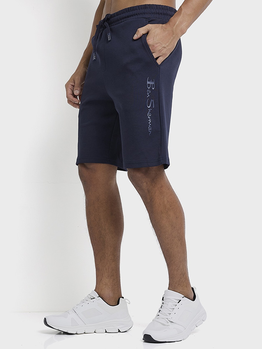 Men Solid Drawstring Waistband Knitted Shorts