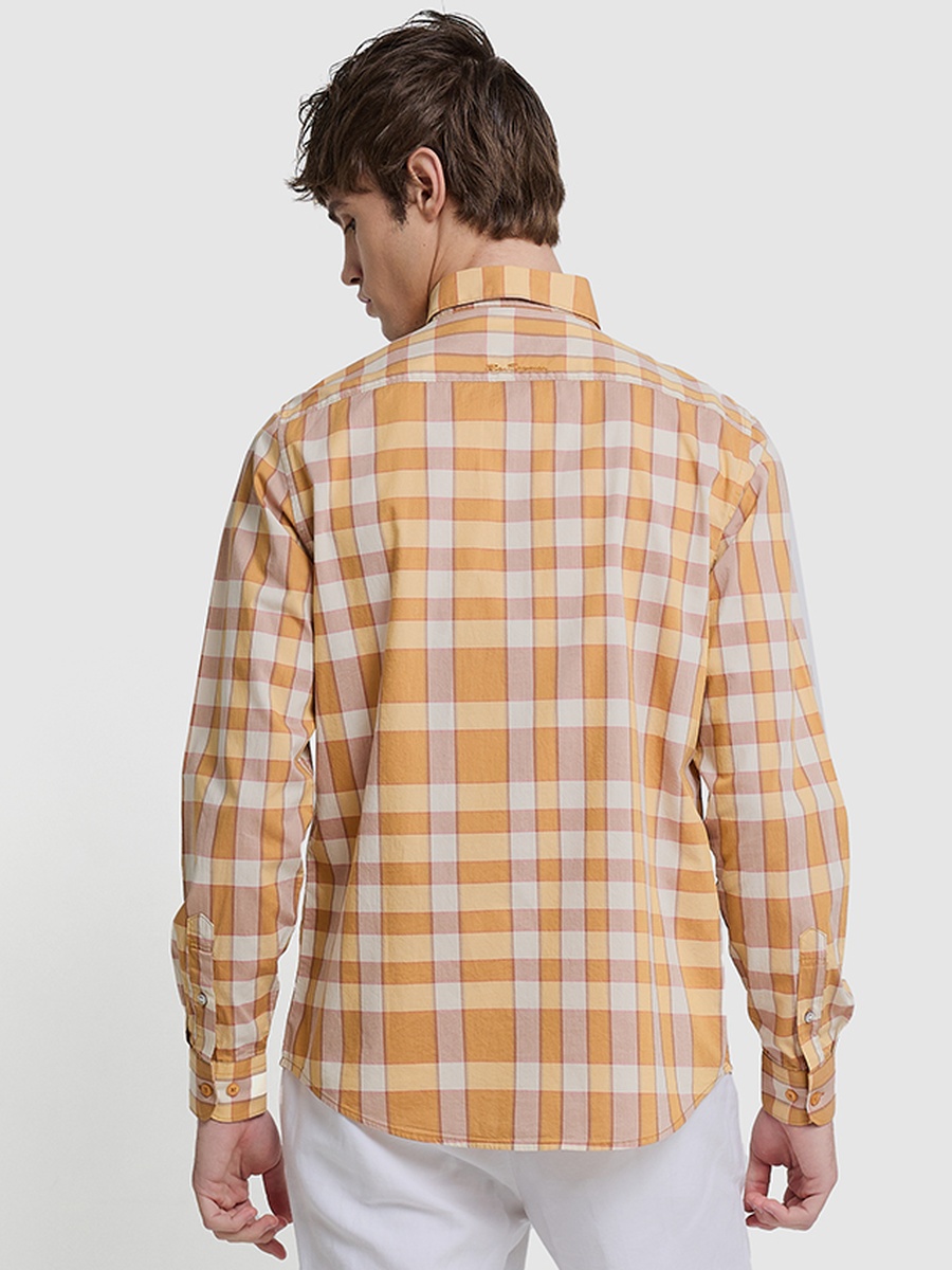 Men Checked Long Sleeves Shirt with Pocket