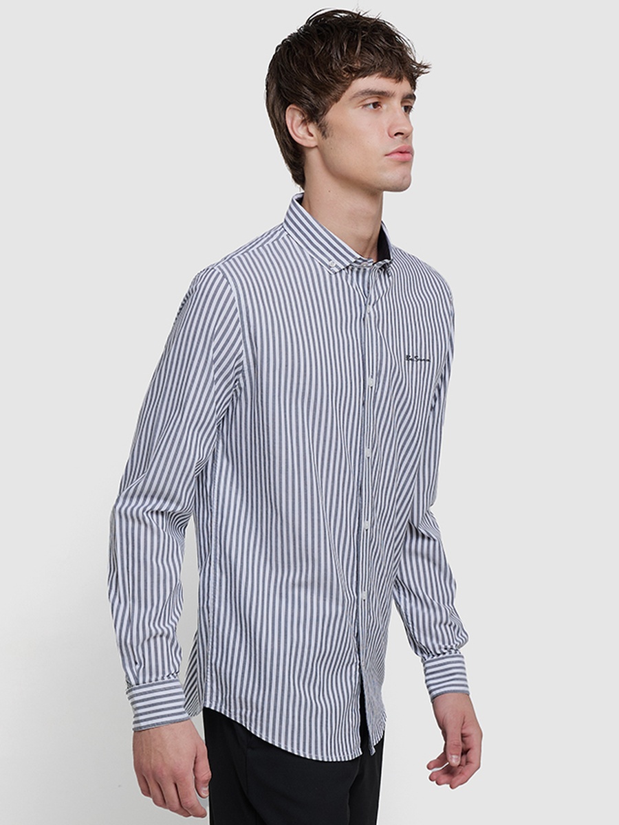 Men Striped Long Sleeves Shirt with Button-Down Collar