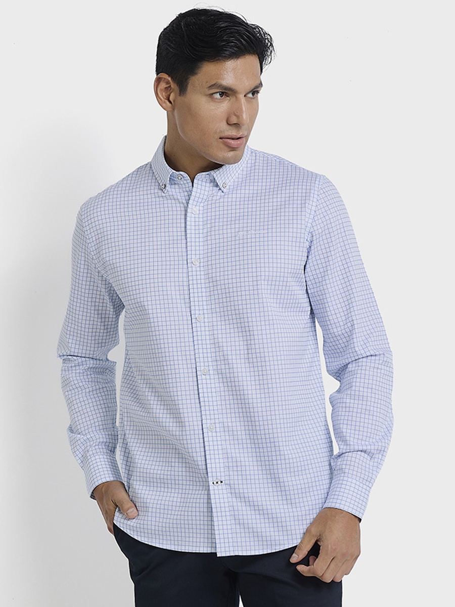 Men Checked Long Sleeves Shirt with Button-Down Collar