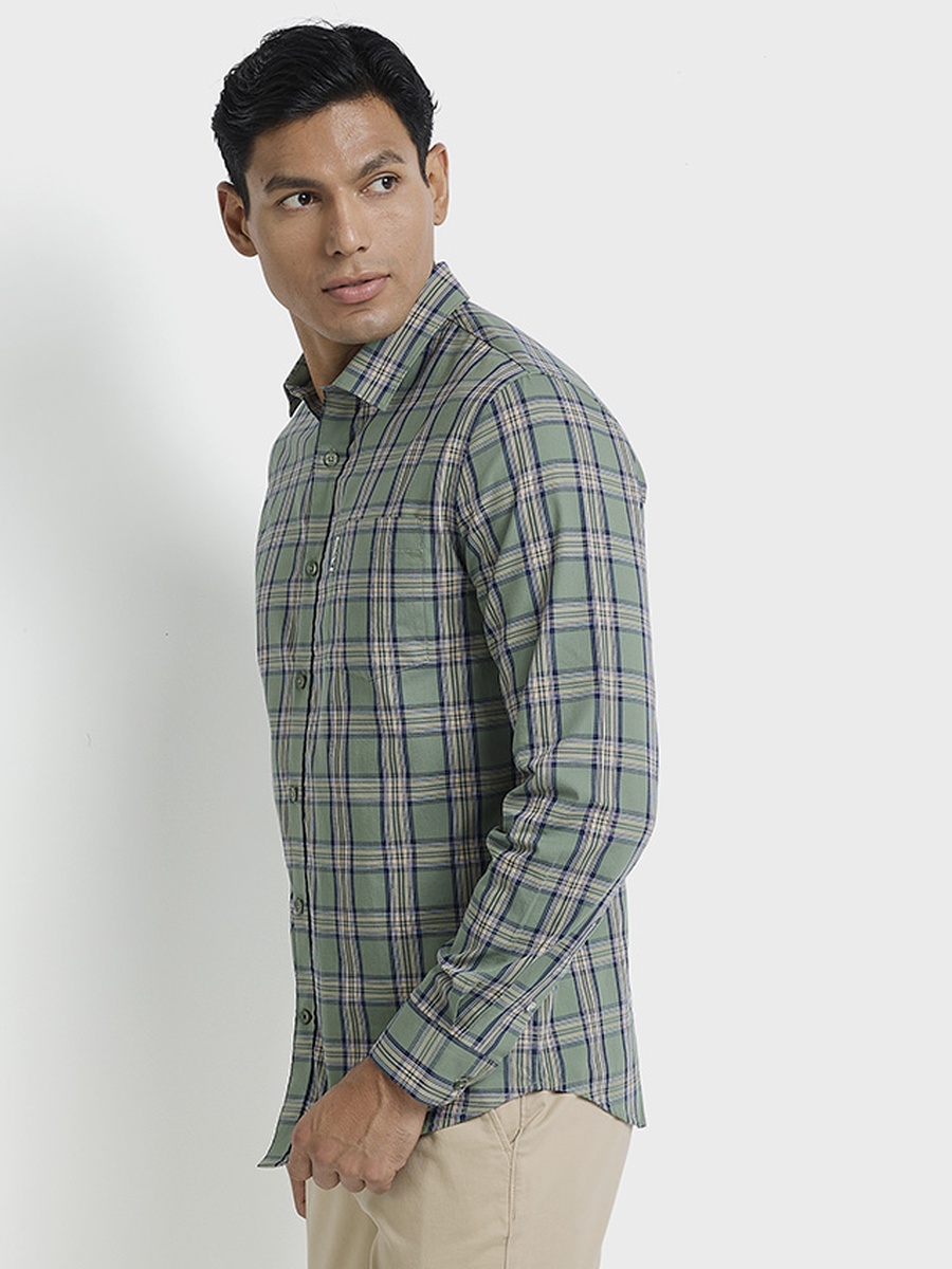 Men Checked Long Sleeves Shirt with Pocket