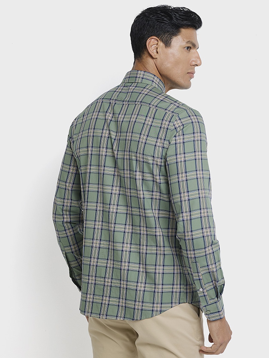 Men Checked Long Sleeves Shirt with Pocket