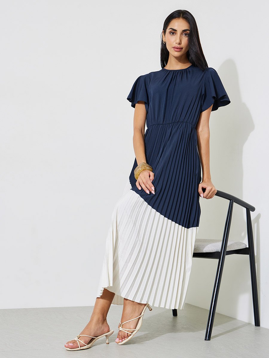 Navy Blue and White Color Block Pleated A-Line Maxi Dress
