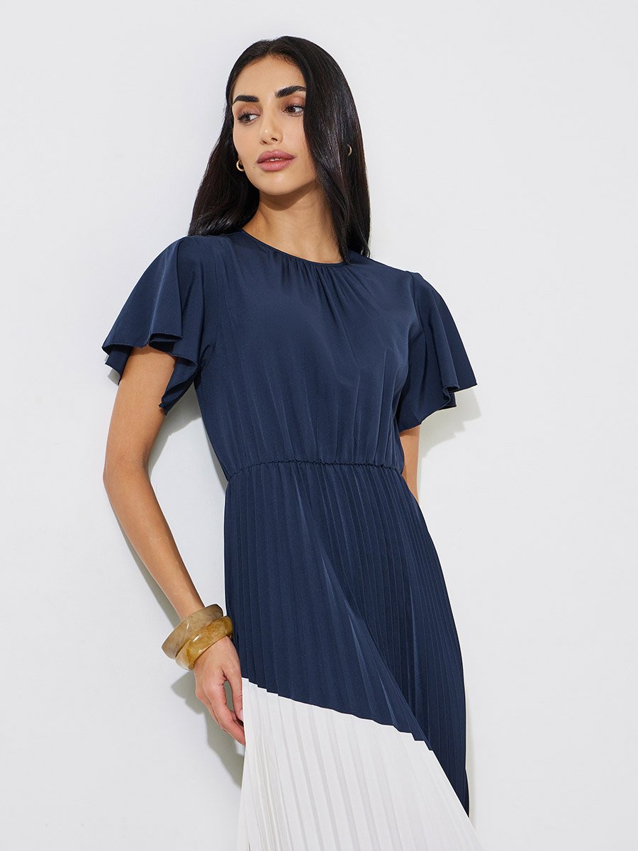 blue and white color block dress Navy Pleated A-Line Maxi For Women at Kuwait Size:Petite (1-3Y) White House Black Market related:bibi-halter-mini-dress-red Sexy Mother of the
