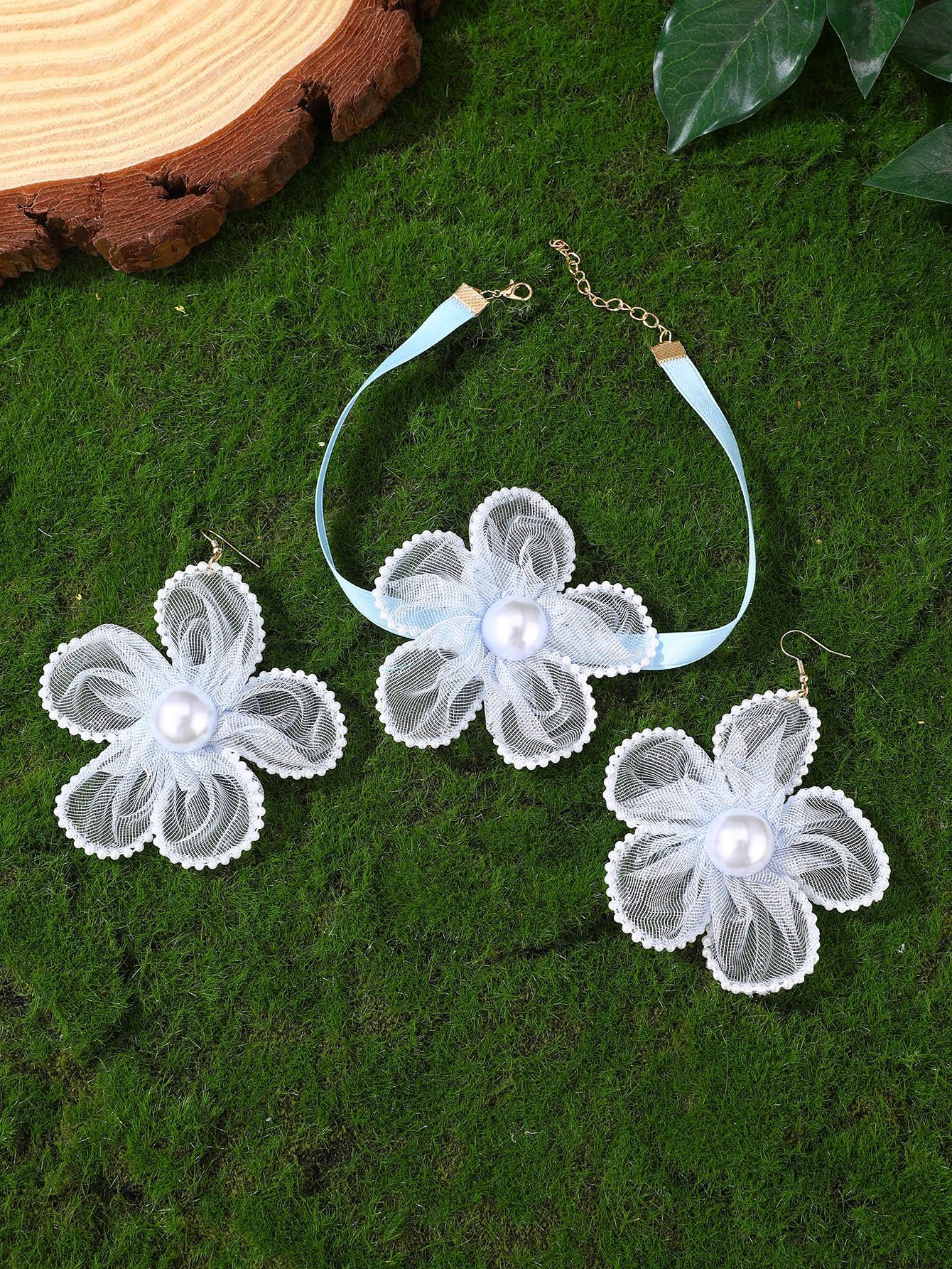 Pack of 3 - Pearl with Lace Details Chocker Necklace and Earrings