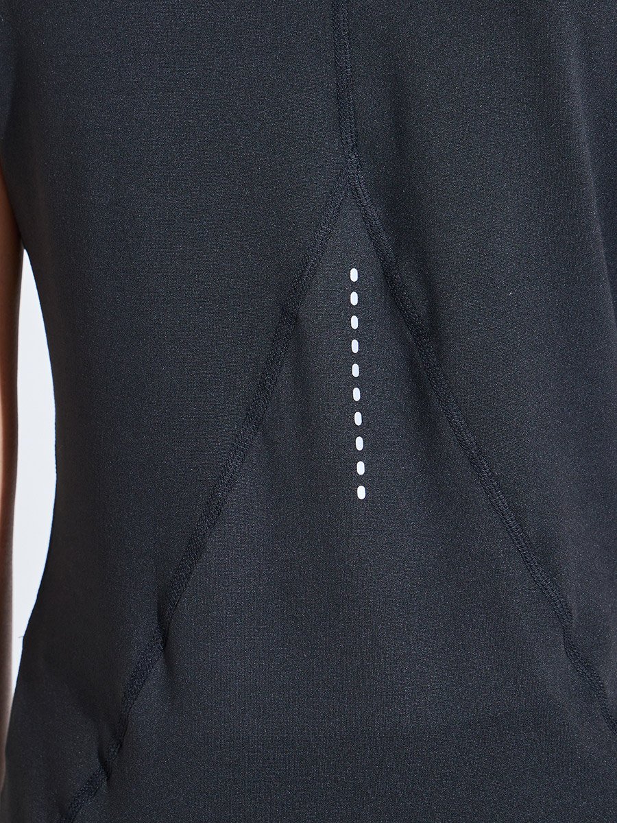 Black Solid Short Sleeves Active T-Shirt