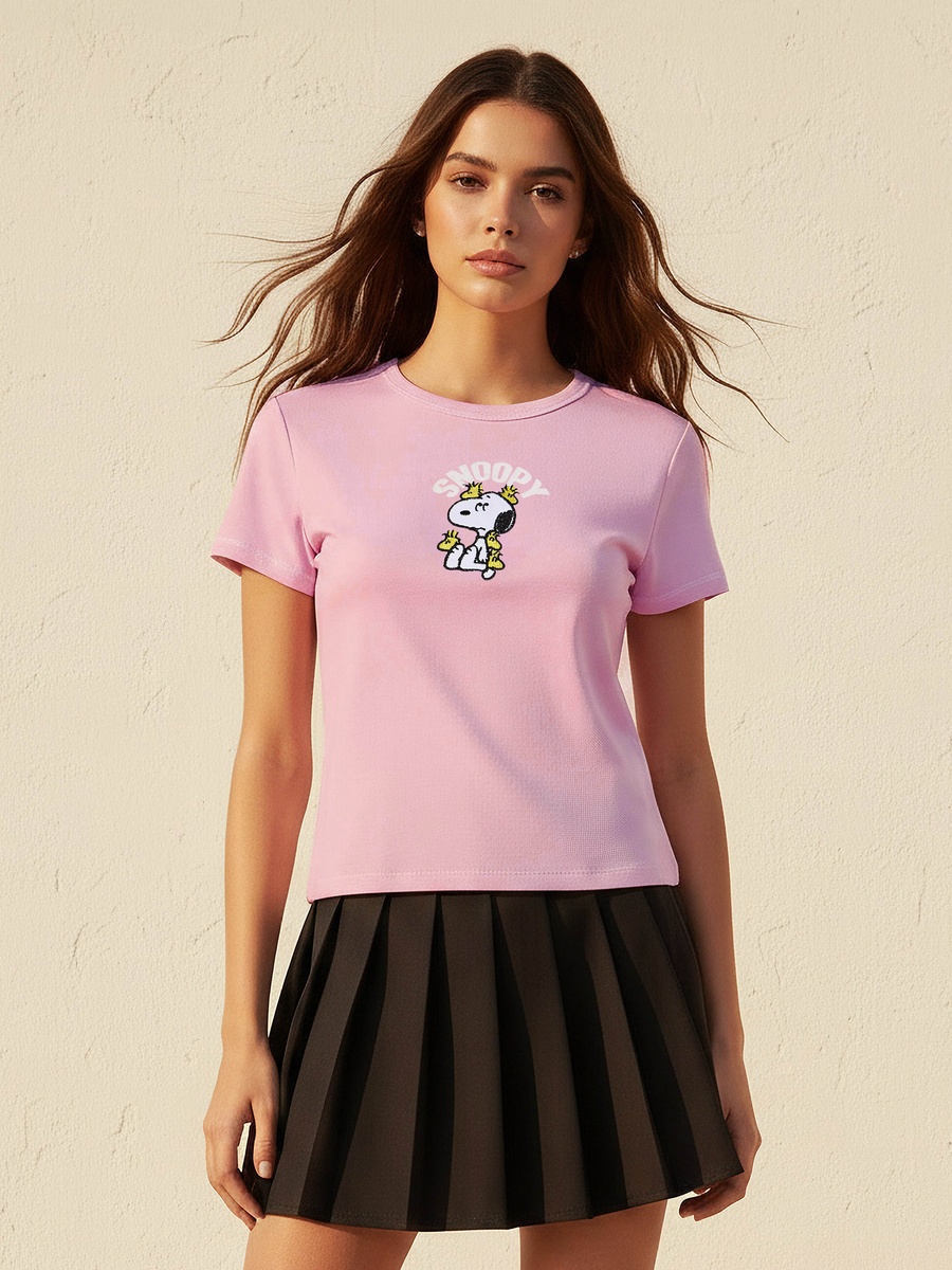T-shirt with Snoopy Embroidery