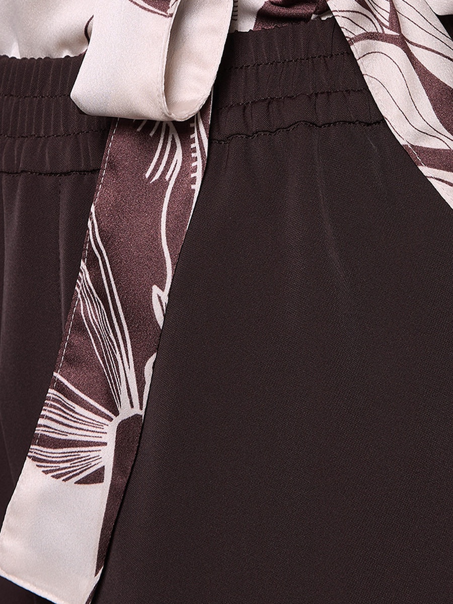 بنطال بخصر مطاطي وقصة مستقيمة