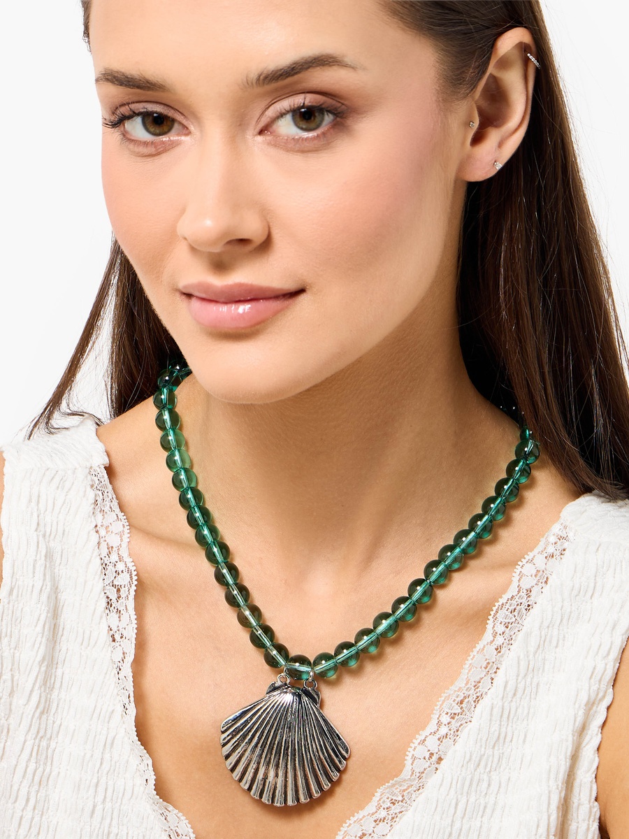 Silver Tone Beaded Shell Pendant Necklace