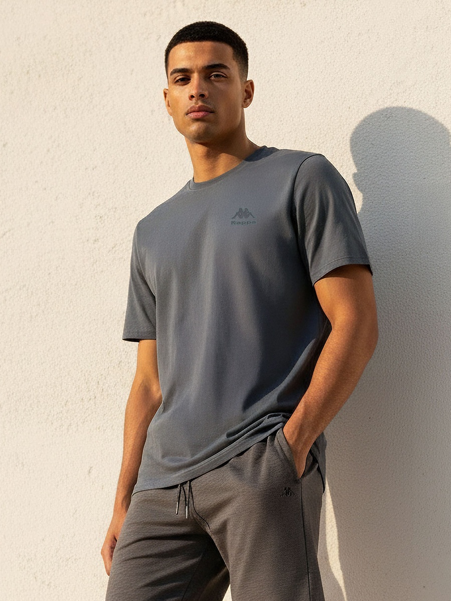 Men Logo Print T-Shirt 