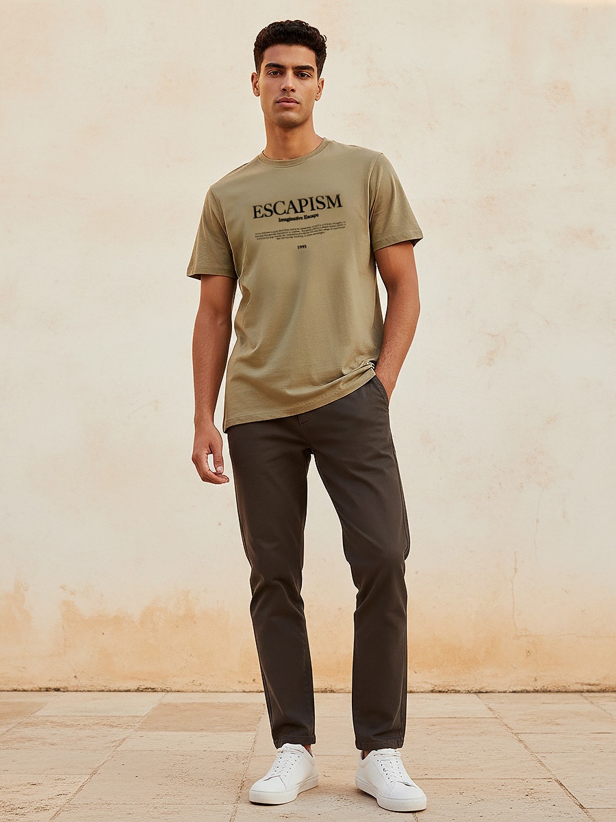 Men Slim Fit Crew Neck Short Sleeve Slogan Print T-Shirt 