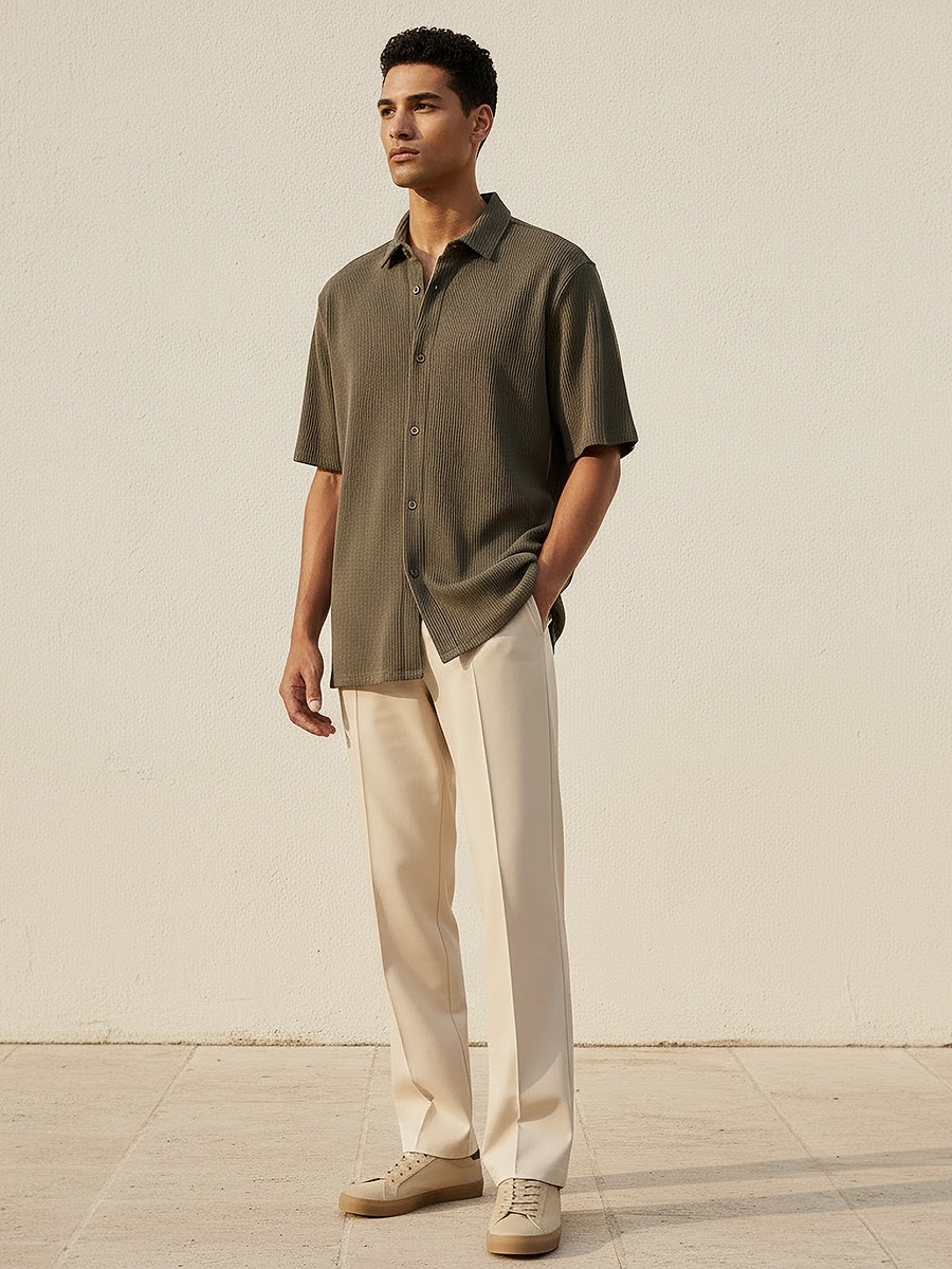 Men Regular Fit Collared Textured Short Sleeves Shirt