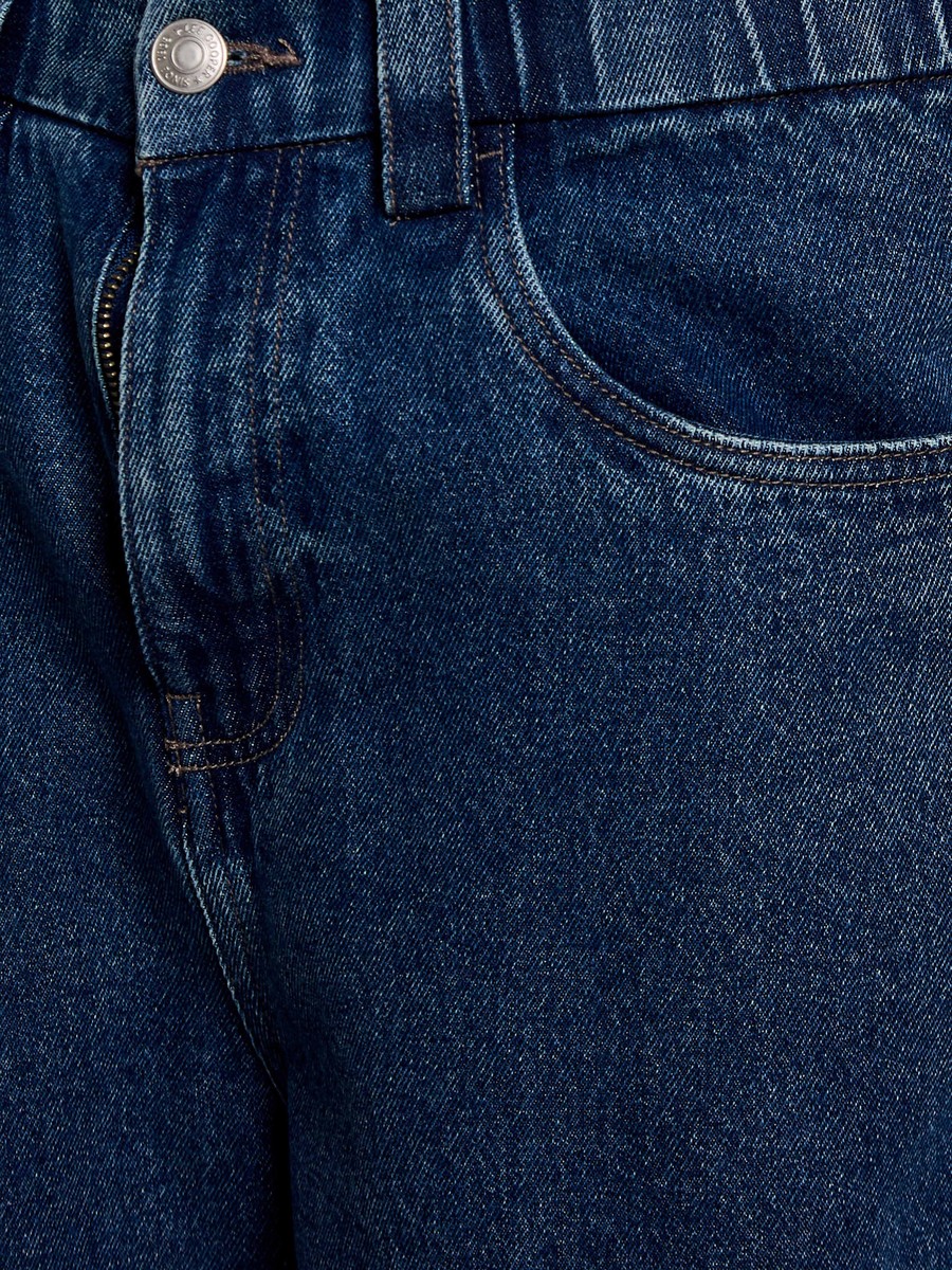 Men Straight Fit Mid-Rise Jeans