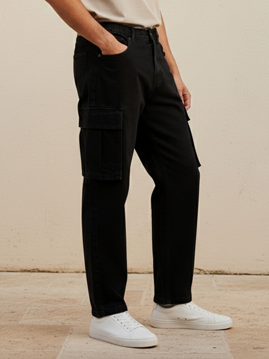 Men Regular Fit Mid-Rise Cargo Jeans