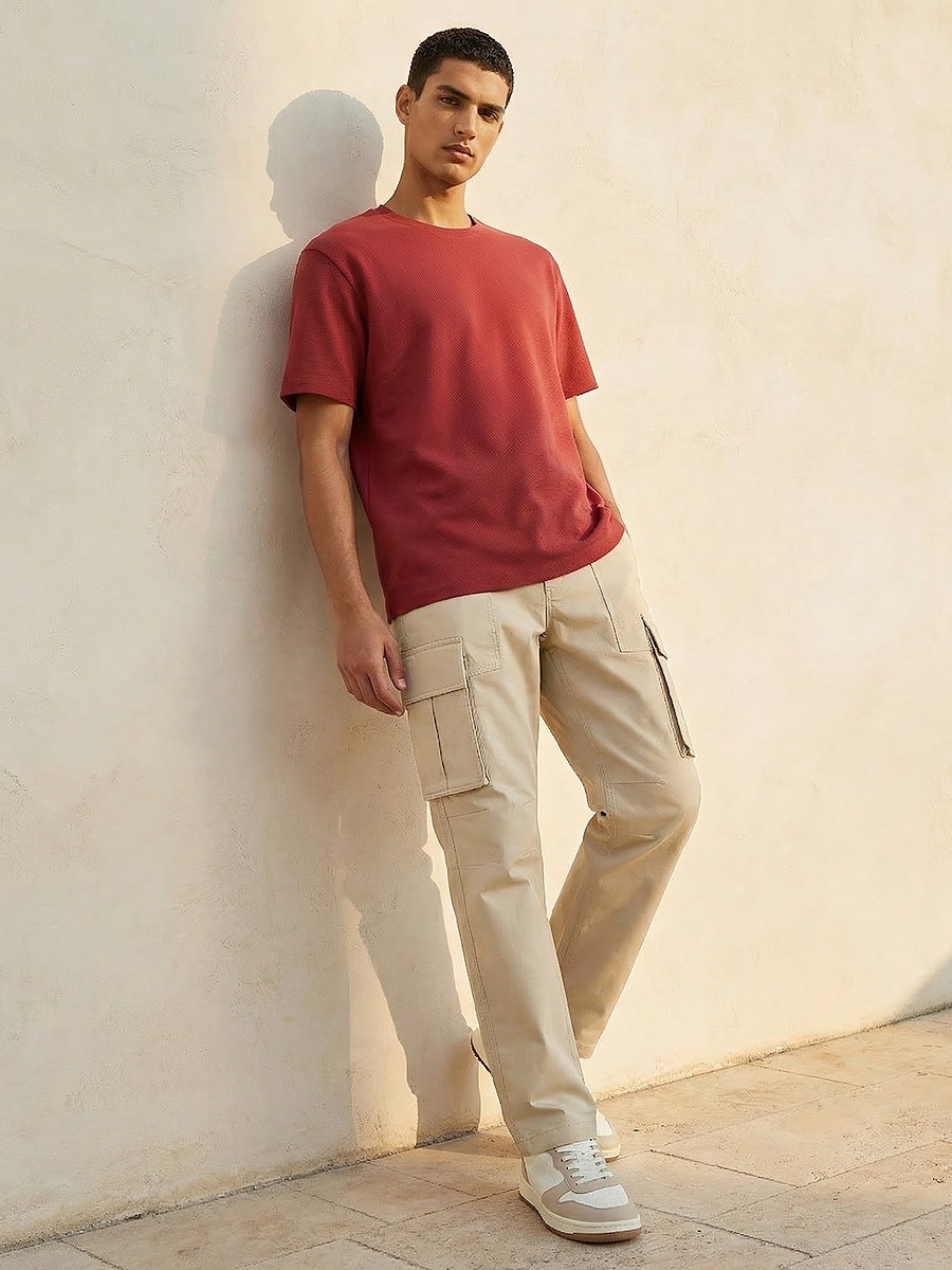 Men Regular Fit Twill Cargo Trousers