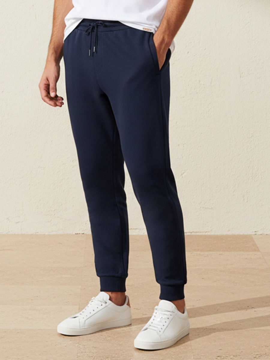 Men Regular Fit Joggers with Drawstring Closure