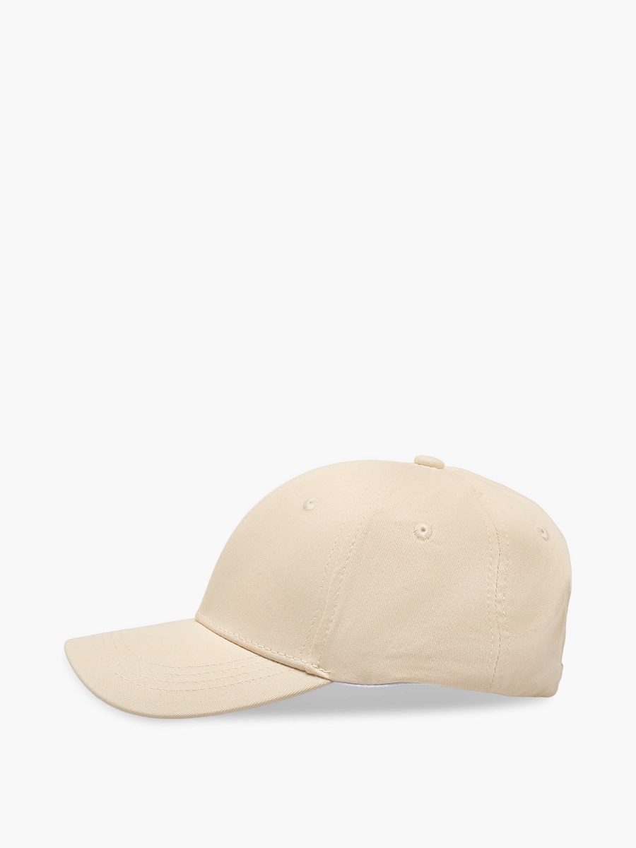 Men Cap with Buckled Strap Closure