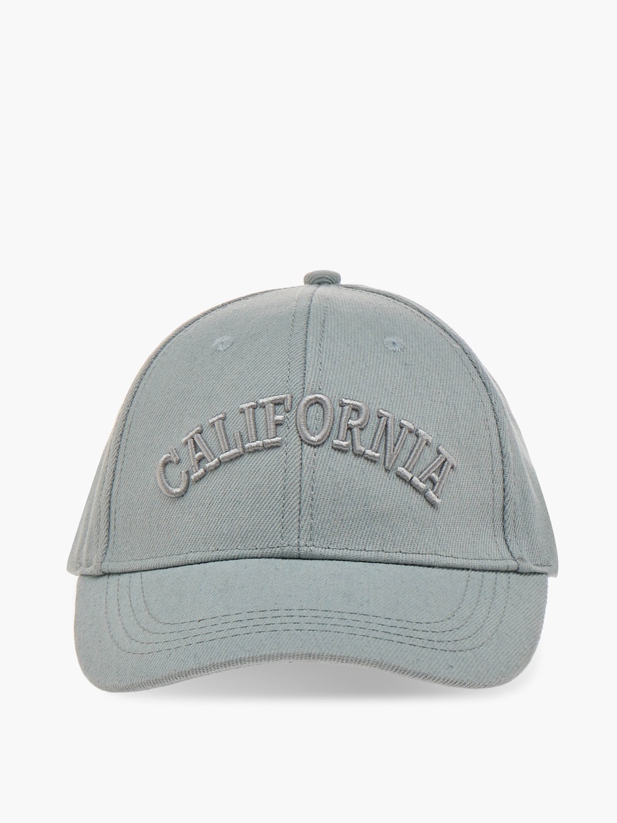 Men Cap with Buckled Strap Closure