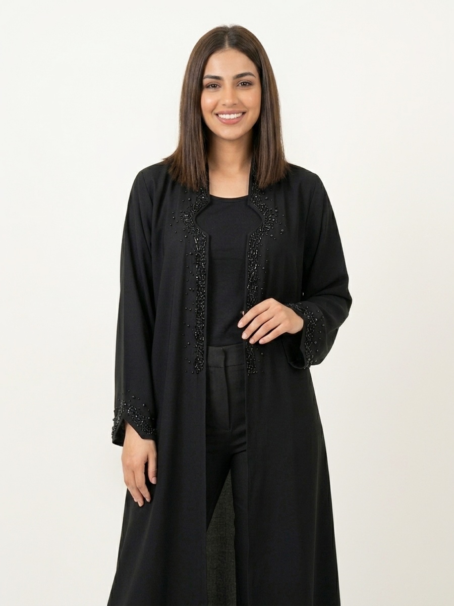 عباية ملفوفة مزينة