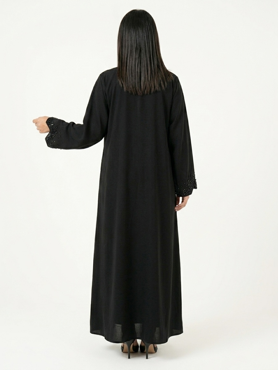 عباية ملفوفة مزينة