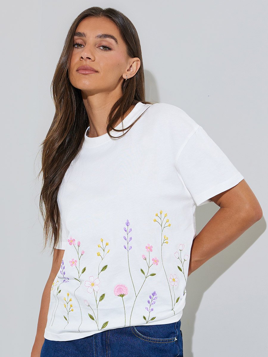 White Floral Embroidered Short Sleeves Boxy T-Shirt