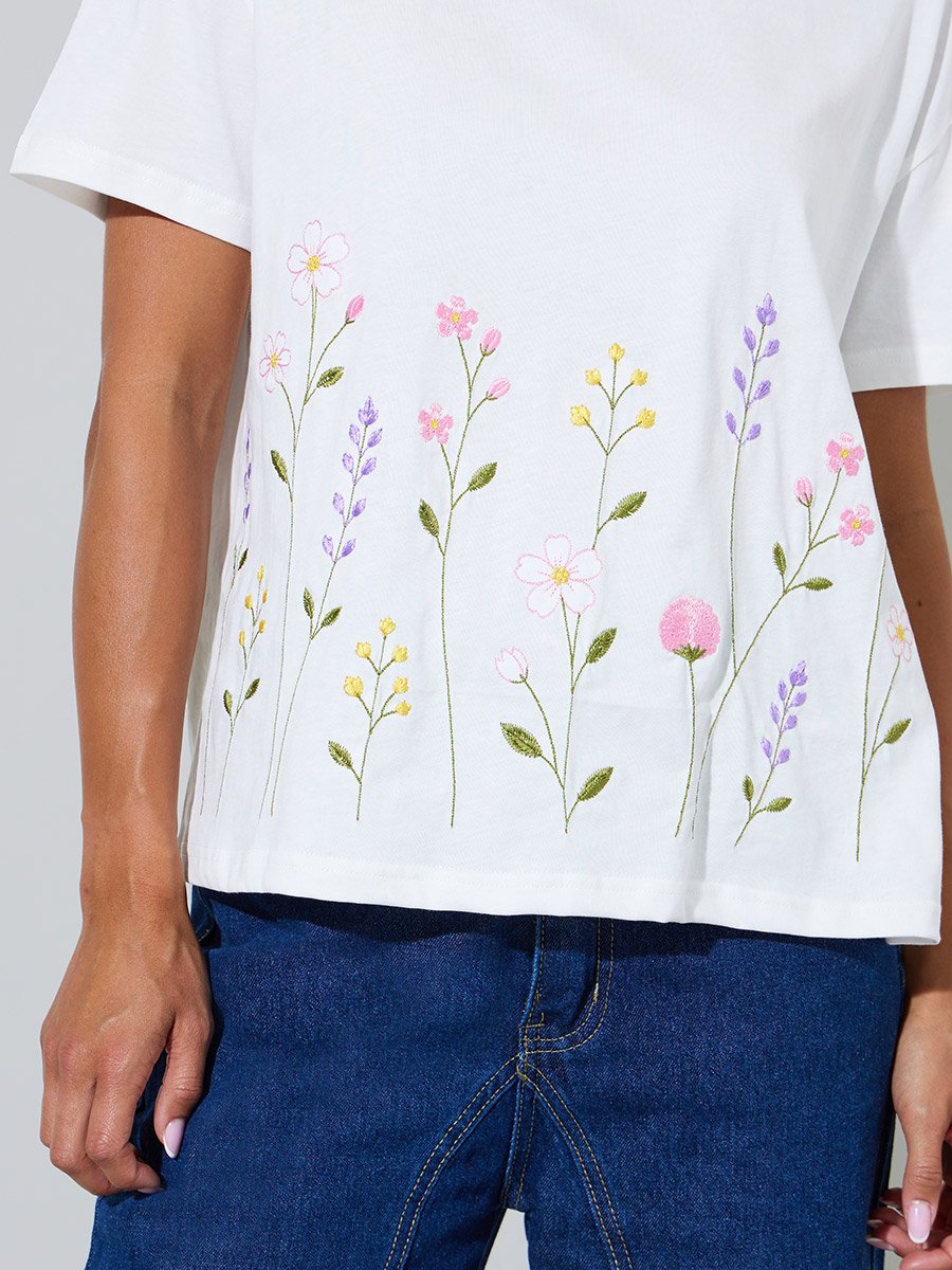 White Floral Embroidered Short Sleeves Boxy T-Shirt