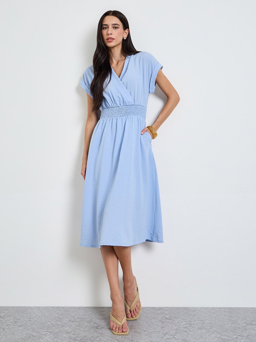 Blue Solid Cap Sleeves Midi Dress With Ruched Details