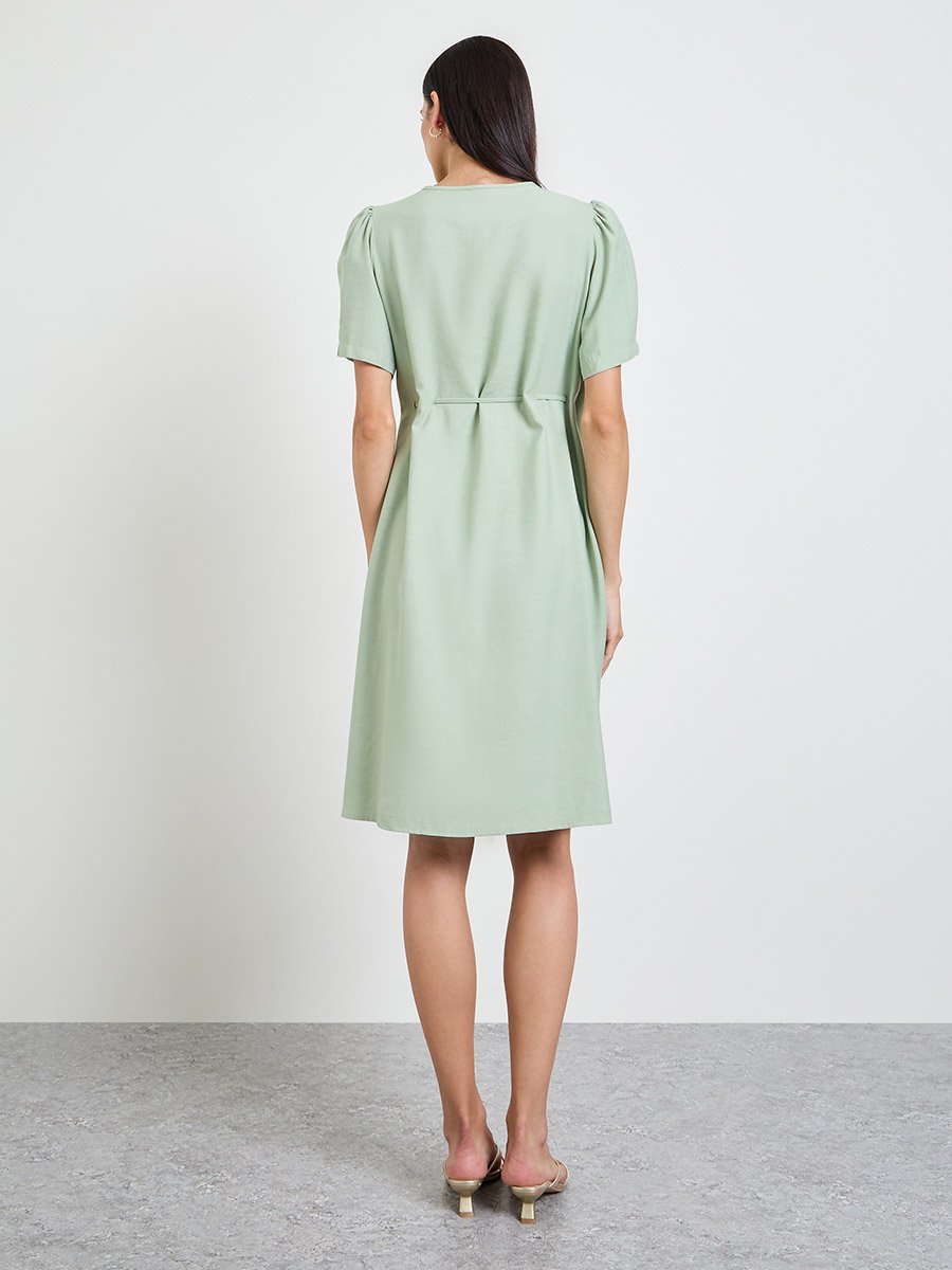 Green Solid Knee Length Dress with Drawstring