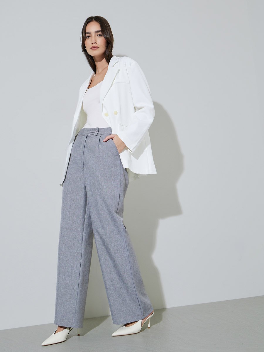 White Solid Double-Breasted Loose Fit Blazer