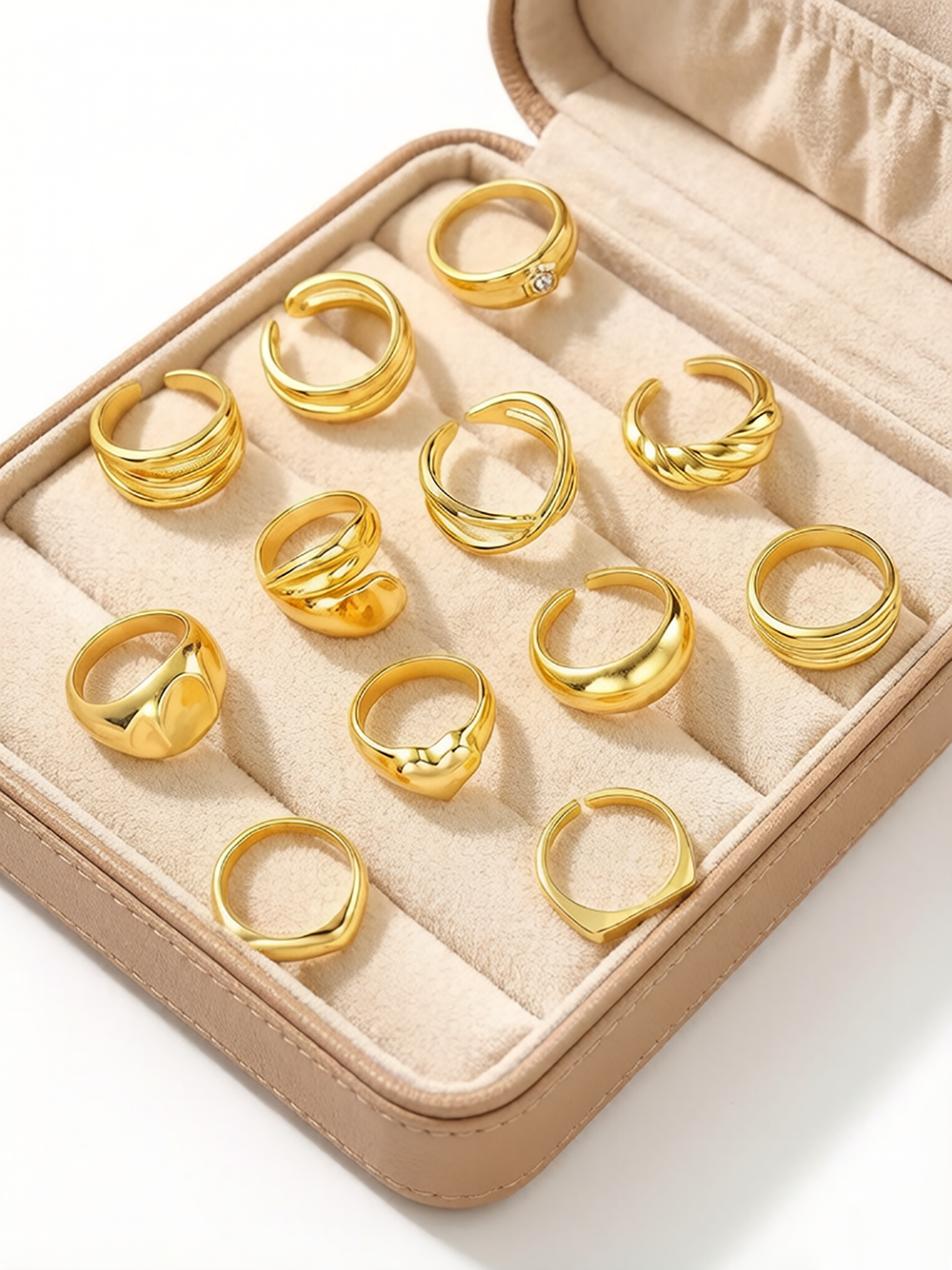 Pack of 12 - Gold Tone Smooth Rings